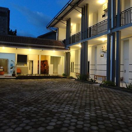 יוגיאקרטה Pendowo Huis Guest House מראה חיצוני תמונה
