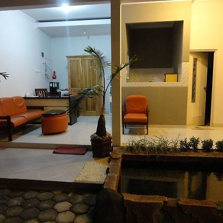 יוגיאקרטה Pendowo Huis Guest House מראה חיצוני תמונה