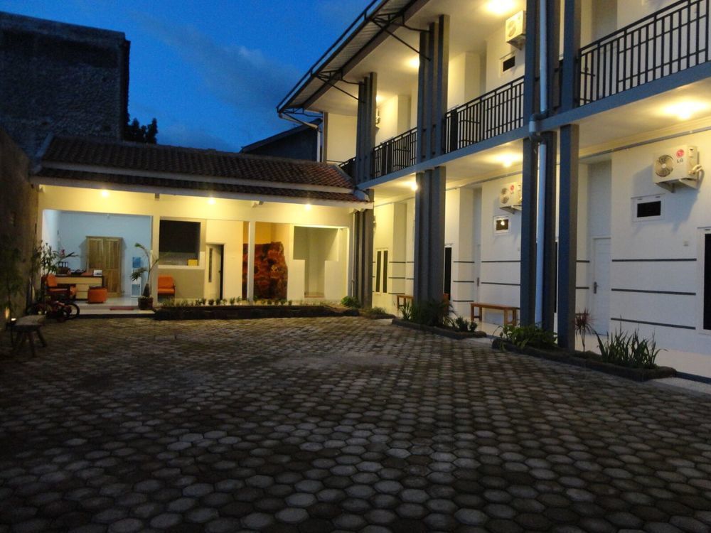 יוגיאקרטה Pendowo Huis Guest House מראה חיצוני תמונה