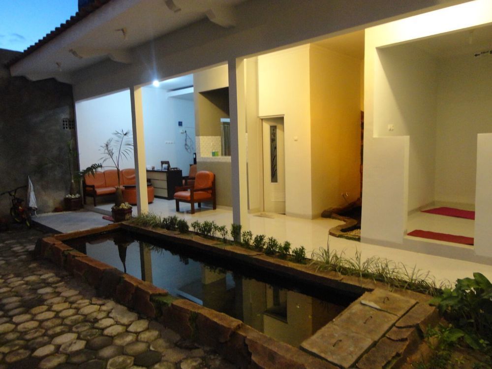 יוגיאקרטה Pendowo Huis Guest House מראה חיצוני תמונה